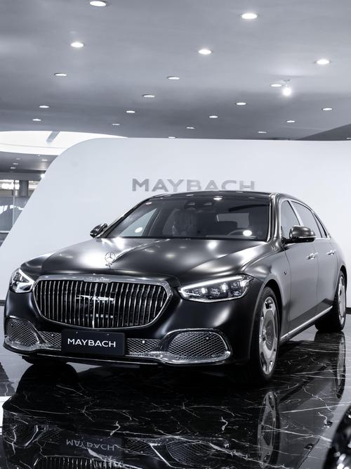 重庆16岚图汽车的售后服务让用户无忧出行，迈巴赫未来的豪华车趋势